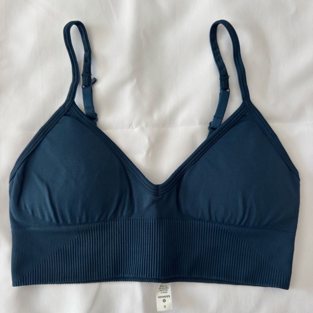 NWOT Lululemon athletica | Ebb To Street Bra II - Picture 2 of 4